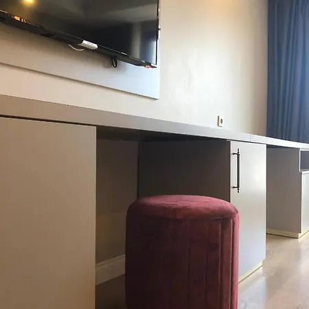 Grand Iska Palace Ξενοδοχείο