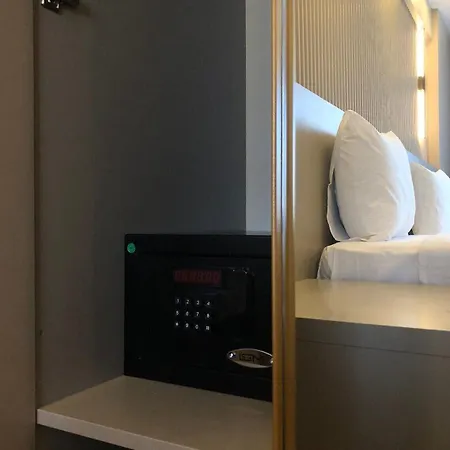 ホテル Grand Iska Palace 3*