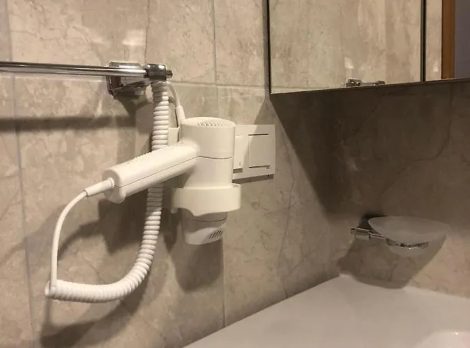 Hotel Grand Iska Palace 3*