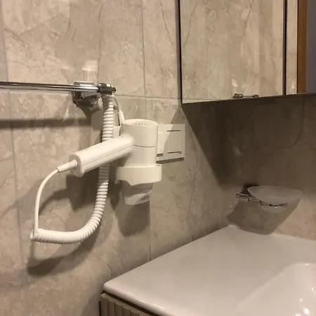 Отель Grand Iska Palace 3*